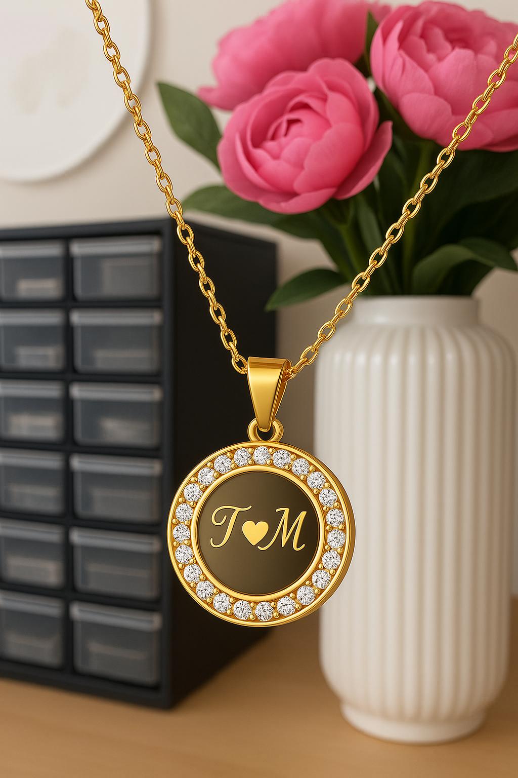 Amour Eternal Pendant