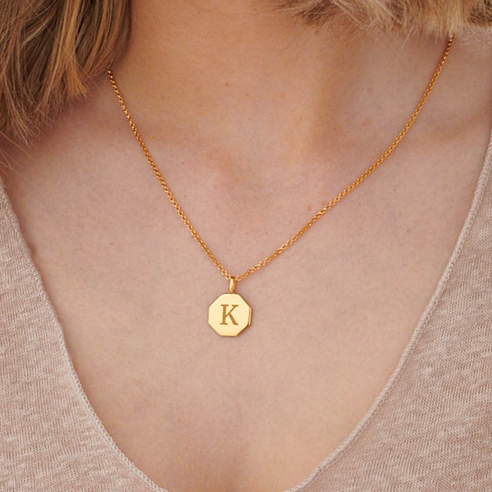 HEXAGONAL DISC NECKLACE - Grace