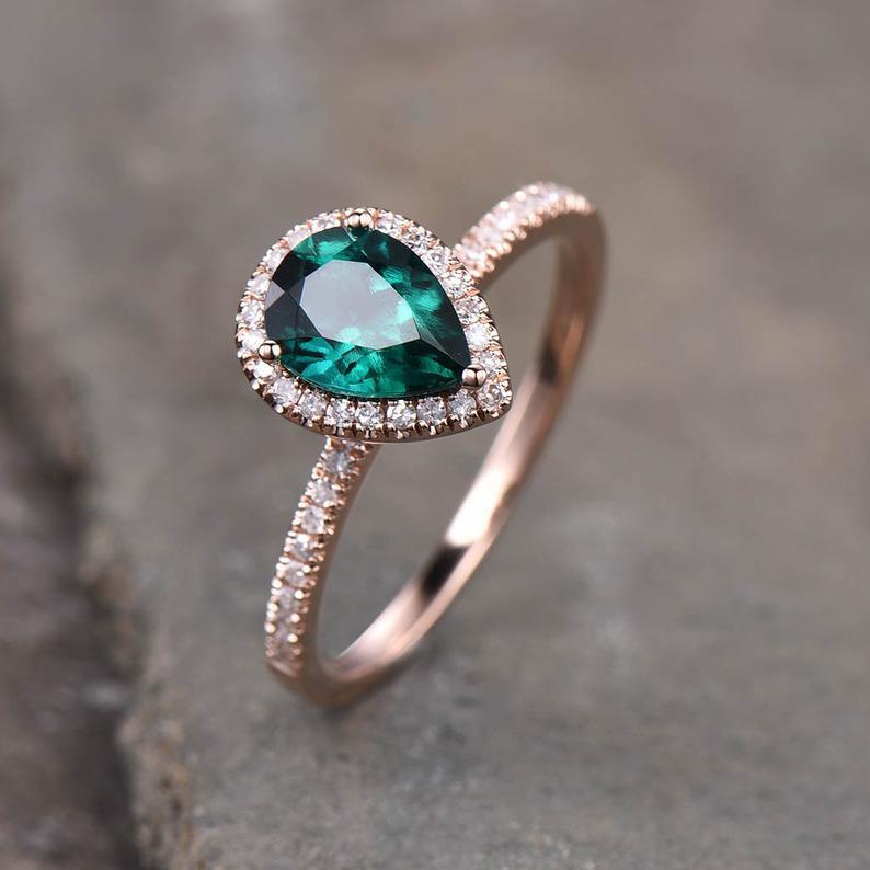 GREEN PEAR RING - Grace
