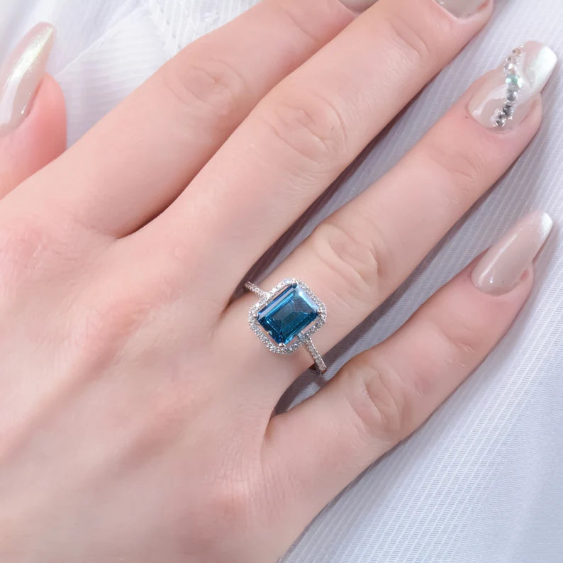 Square Blue Topaz Ring - 925 SILVER - Grace