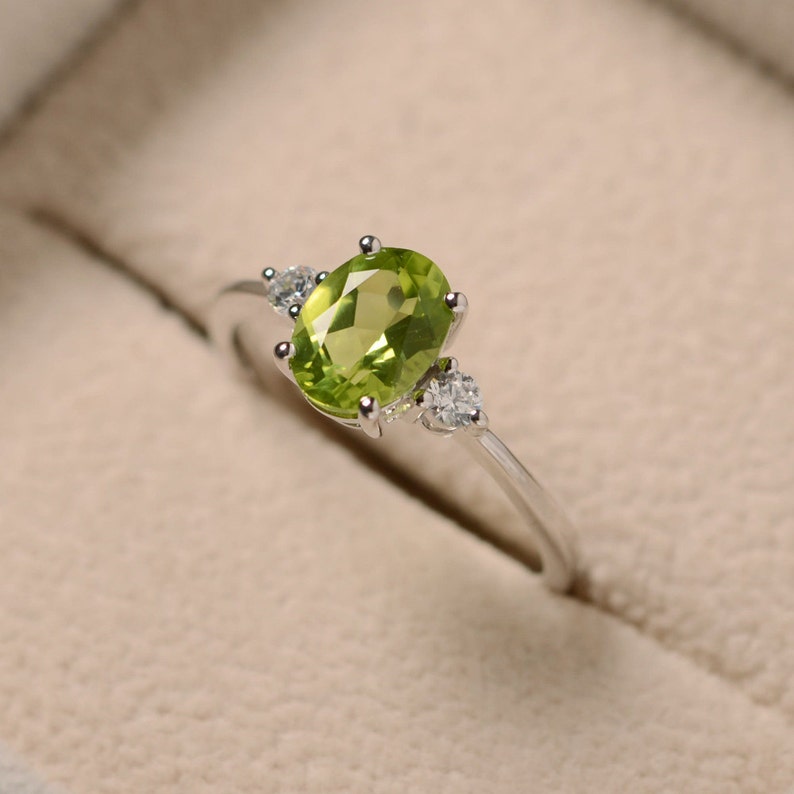 Oval Peridot Ring - Grace