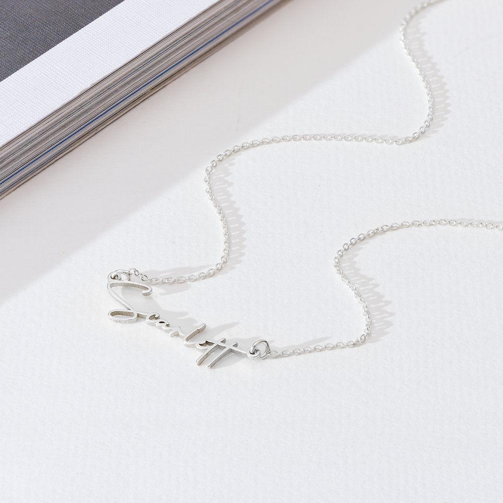 CHIC SCRIPT NAME NECKLACE - Grace
