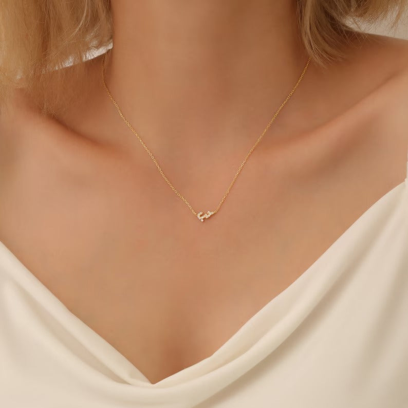 Minimal Arabic Diamond Necklace