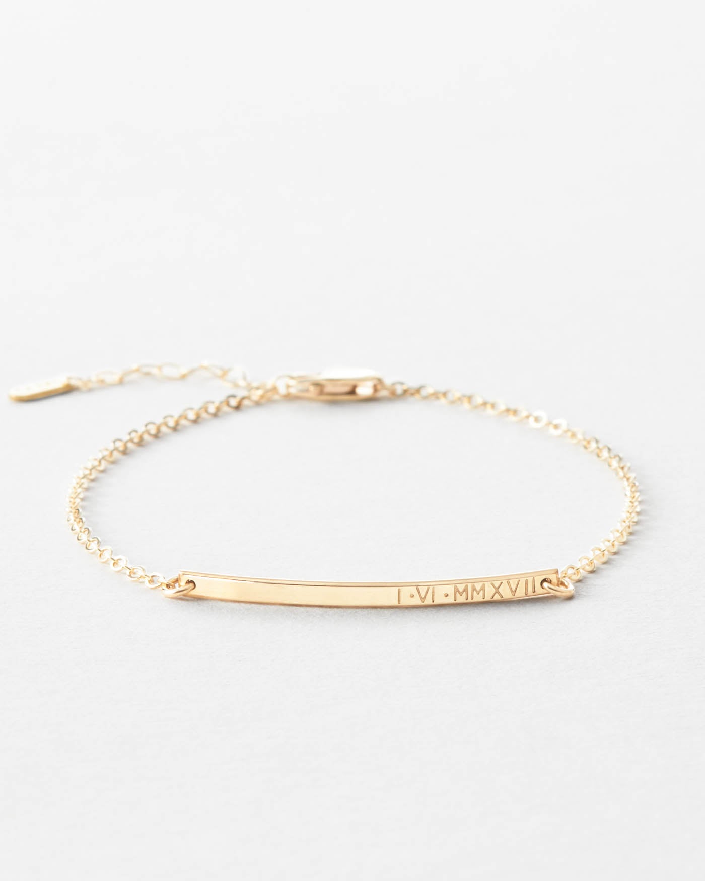Tiny Bar Personalized Bracelet - Grace