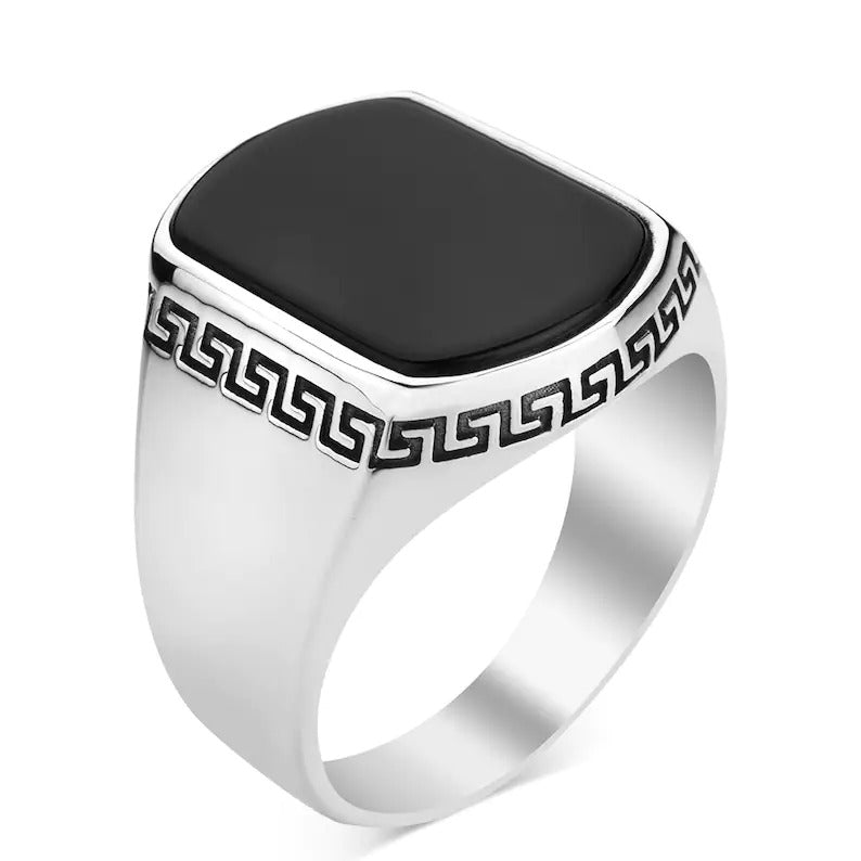 MODERN MOTIF BLACK ONYX RING - Grace