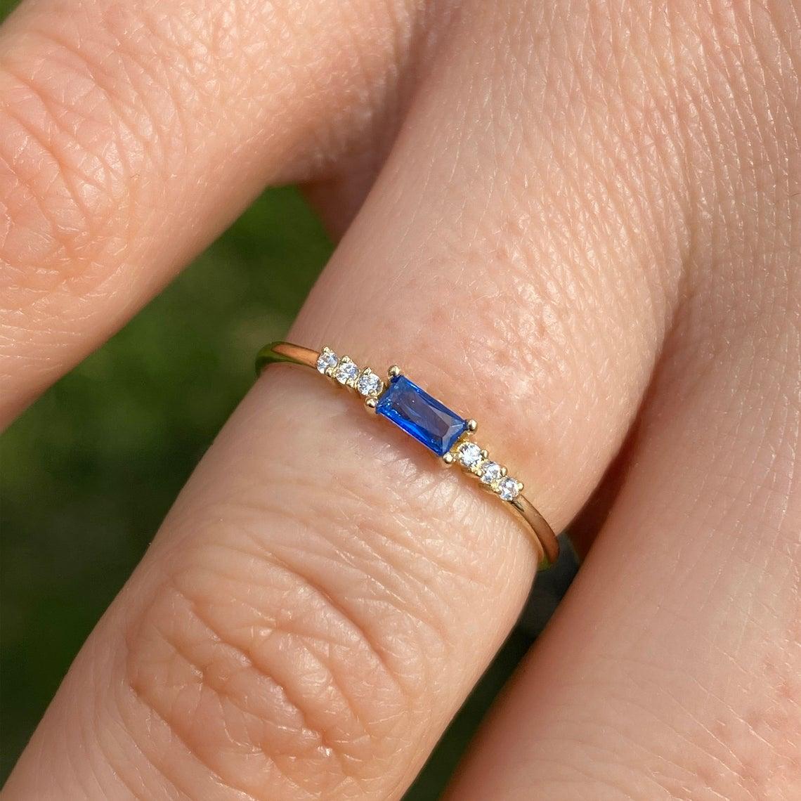 MINIMALIST RECTANGLE BLUE SAPPHIRE RING - Grace