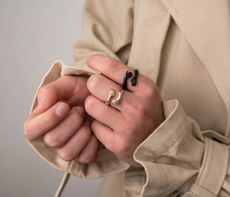 Hand 2025 hug ring