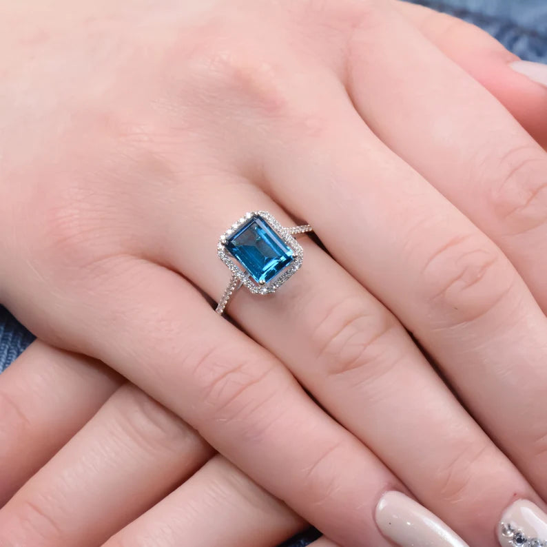 Square Blue Topaz Ring - 925 SILVER - Grace