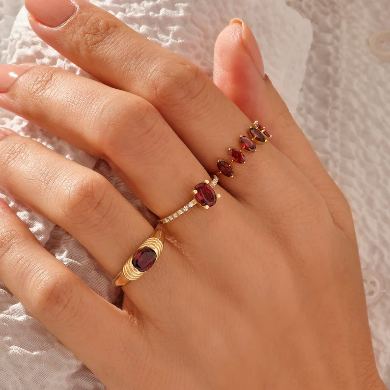 Exclusive Garnet Ring | 925 SILVER - Grace